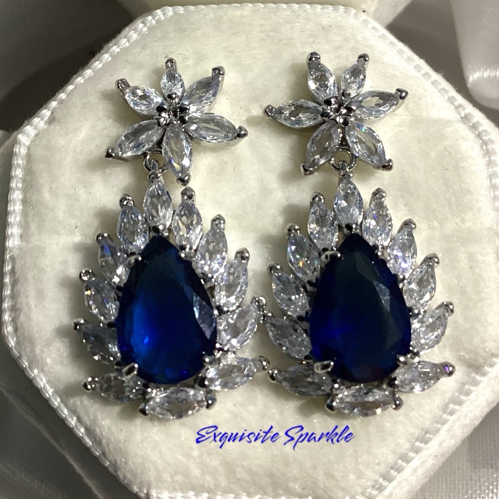 💙Blue Simulated Sapphire Star Lilly Waterdrop Earrings